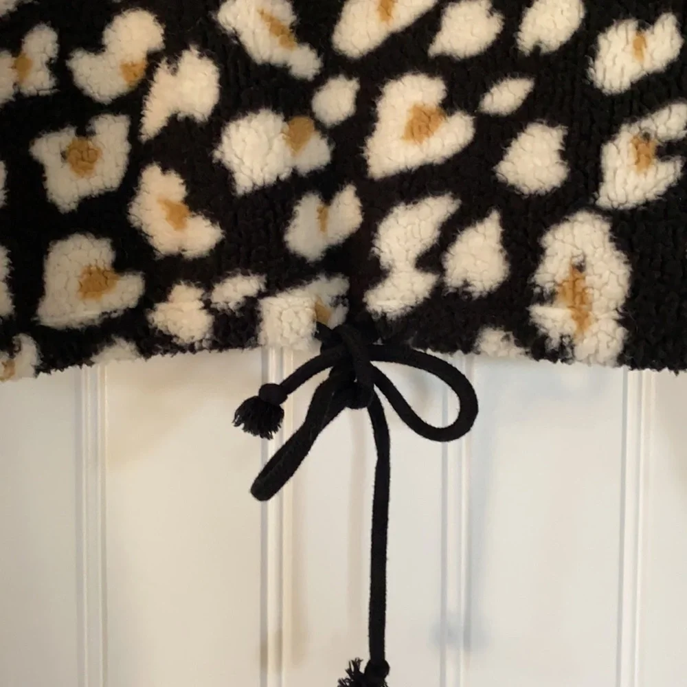 Wild Fable Hoodie Cropped Sweater - Picture 3 of 7